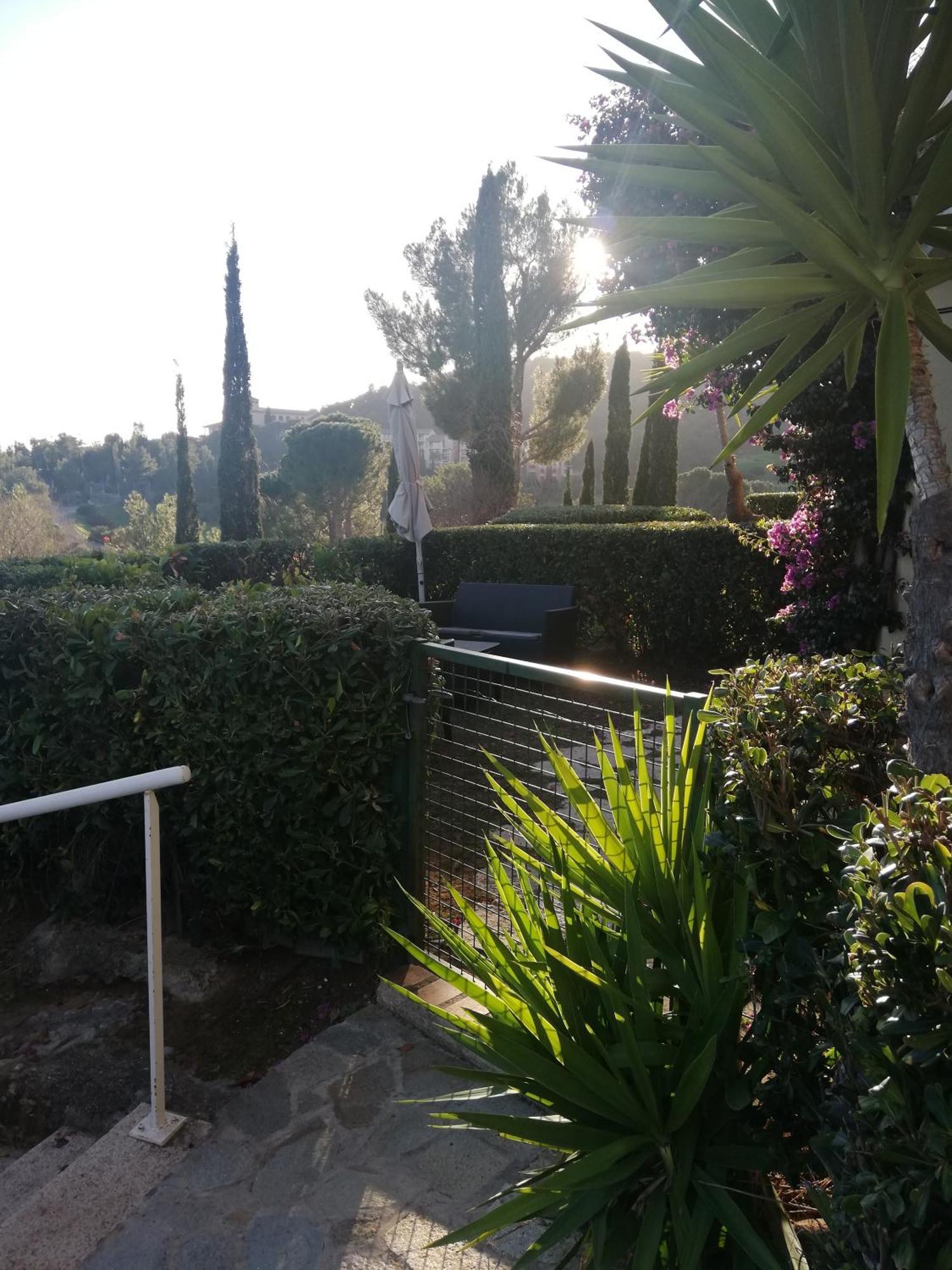 T2 En Rez De Jardin Privatif Cloture , Cap Esterel Pierre Et Vacances ,Piscine Chauffee Des Le 05 Avril Au 02 Novembre Saint-Raphael  Bagian luar foto